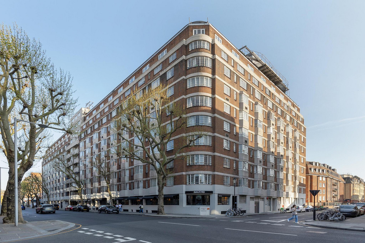 Sloane Avenue