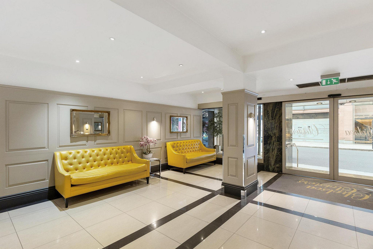 Sloane Avenue