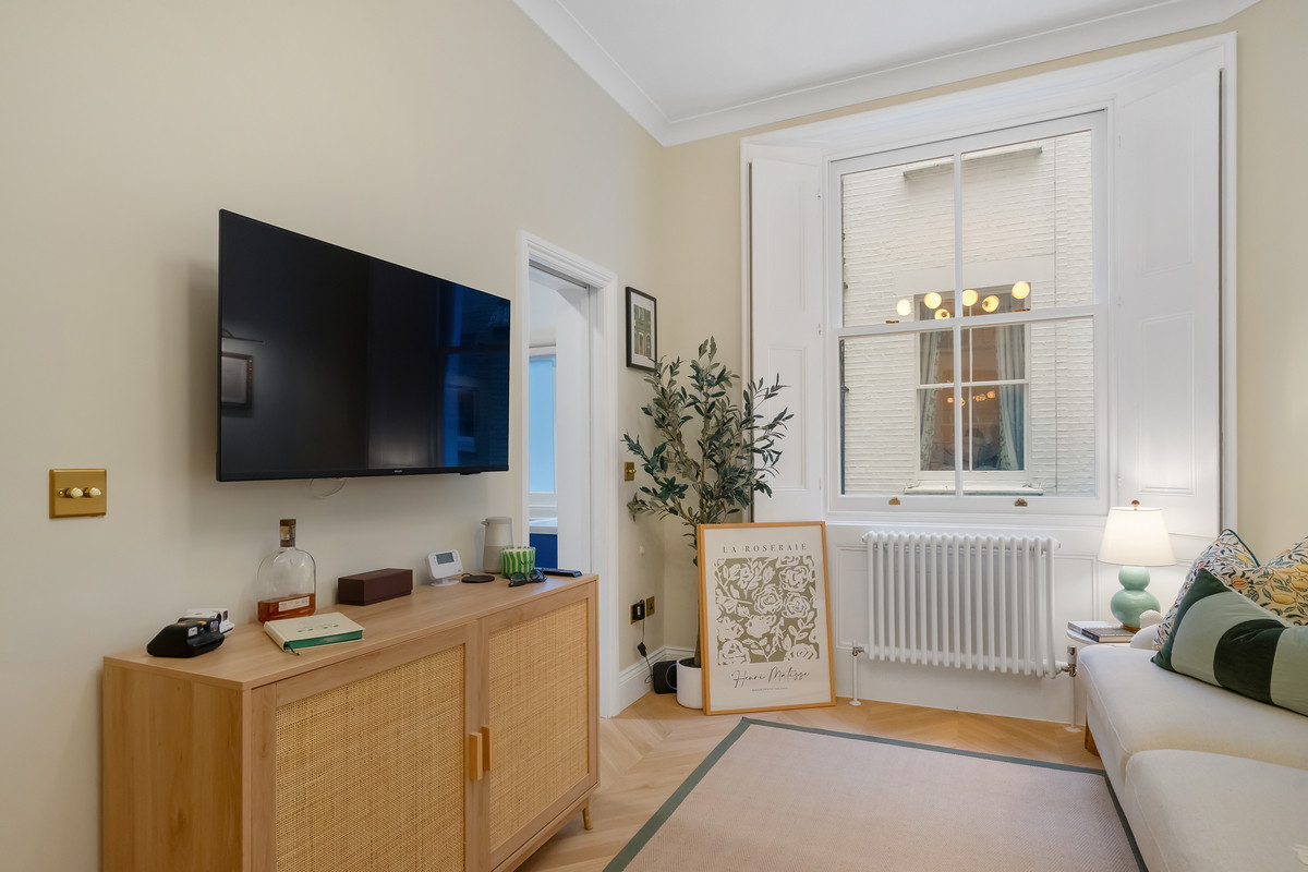 De Vere Gardens