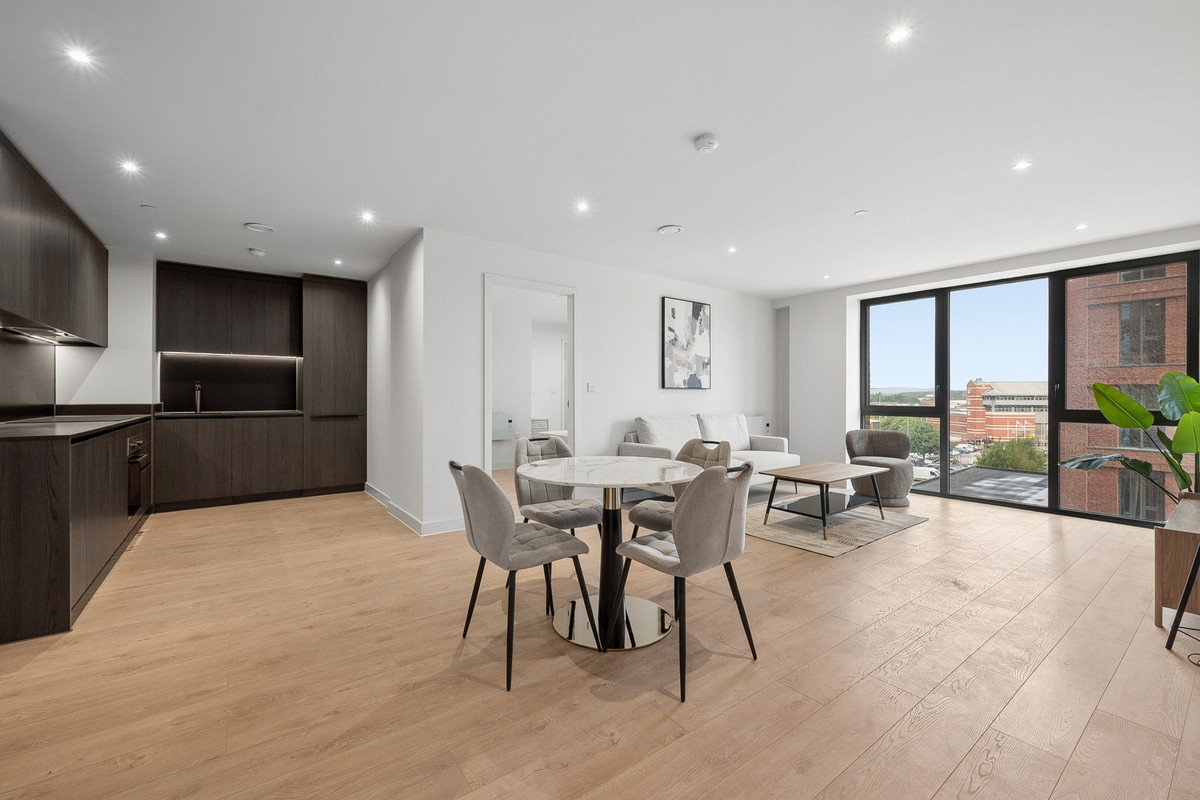 1 Dutton Street