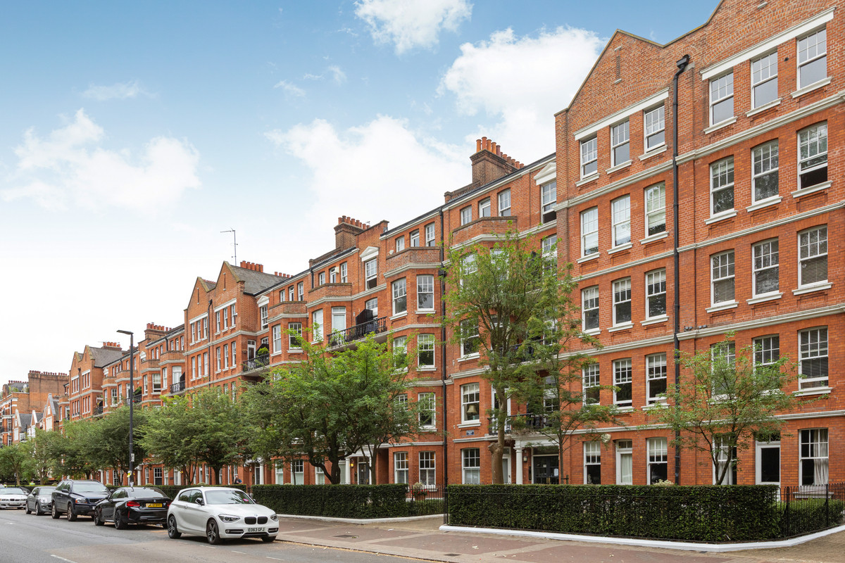 Albert Bridge Road